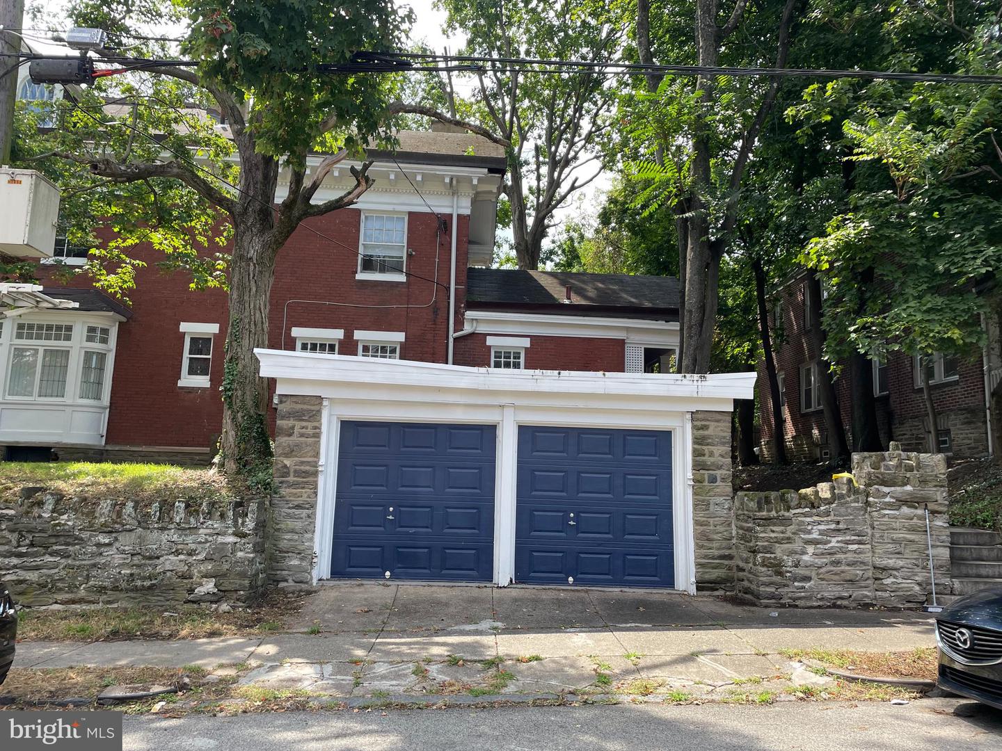 105 W Tulpehocken Property Photo 6