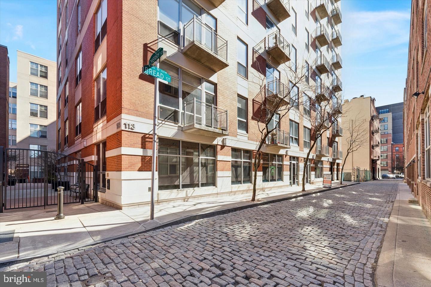 113 N BREAD ST #3A7 Property Photo 1