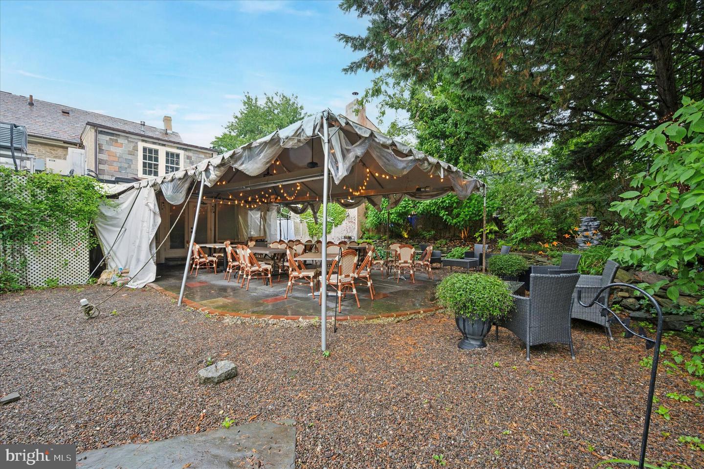 7402 Germantown Ave Property Photo 16