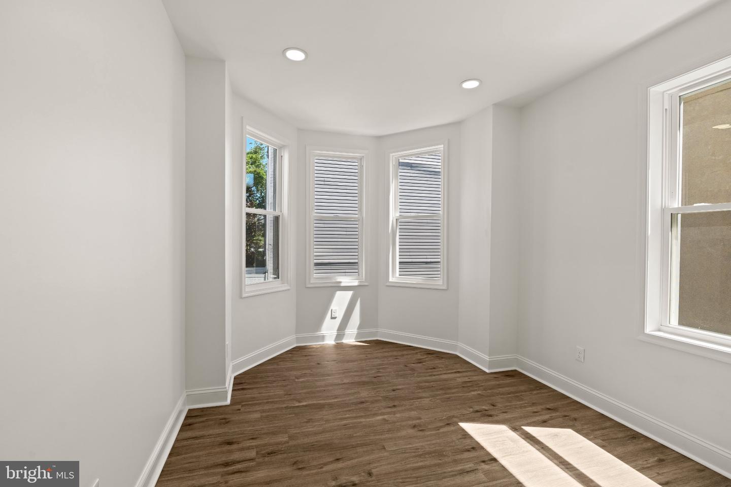 2933 Master Property Photo 10
