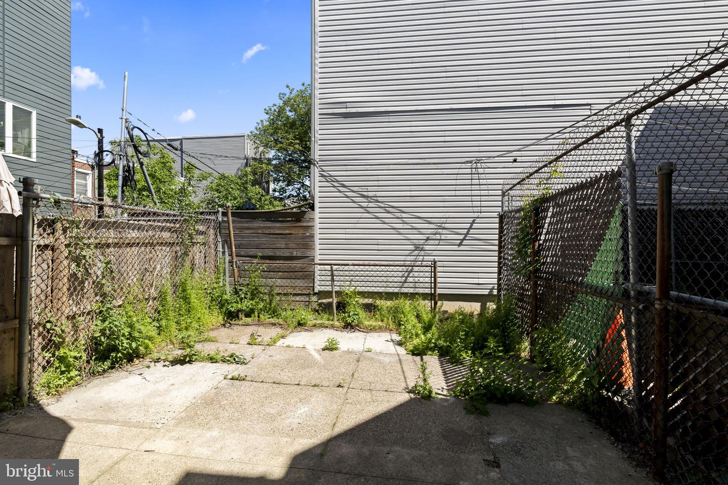 2933 Master Property Photo 18