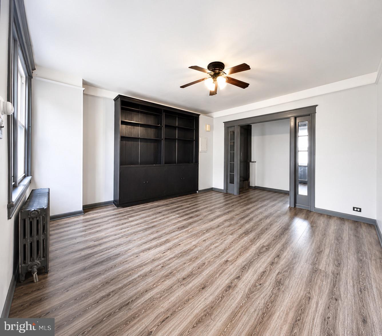 6830 Torresdale Ave Property Photo 2