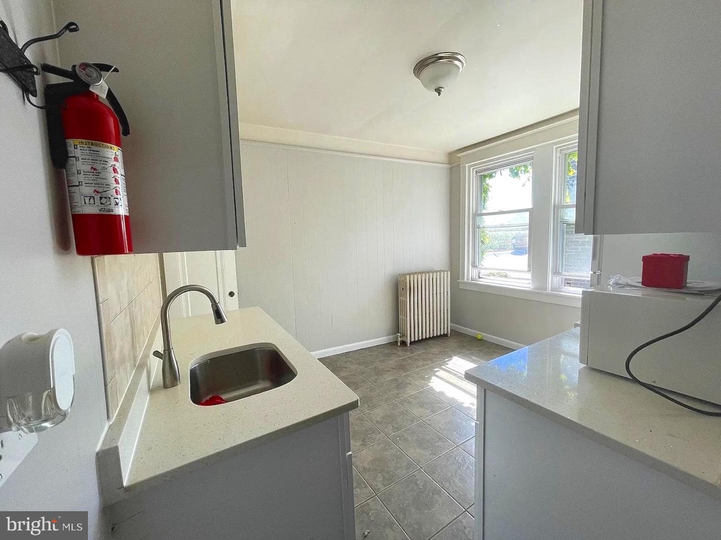 6830 Torresdale Ave Property Photo 10