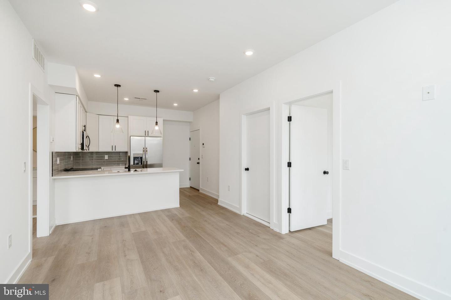 2002 Frankford Ave #201 Property Photo 9