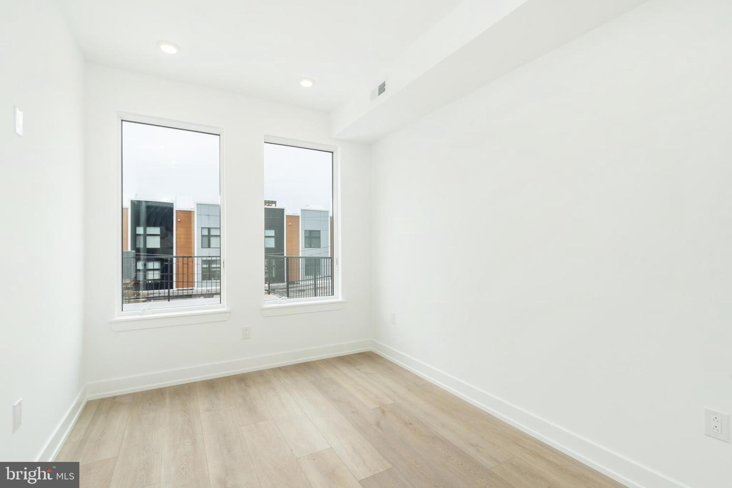 2002 Frankford Ave #201 Property Photo 12