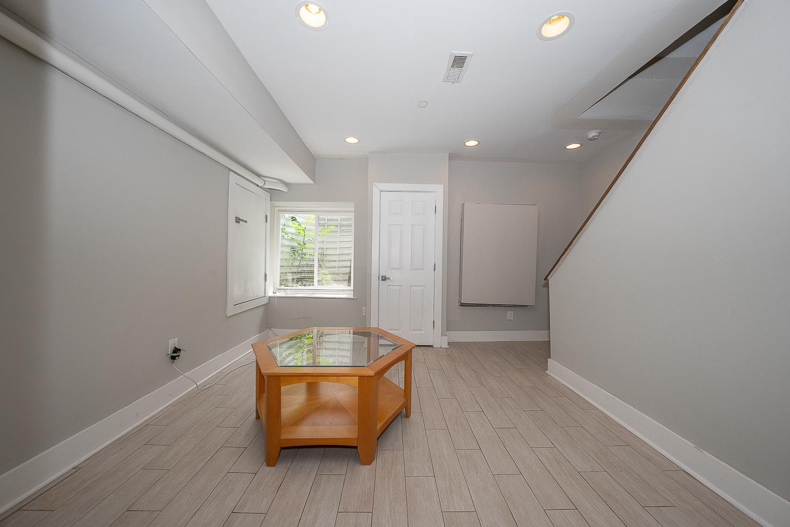 2512 Frankford Ave #1a Property Photo 18