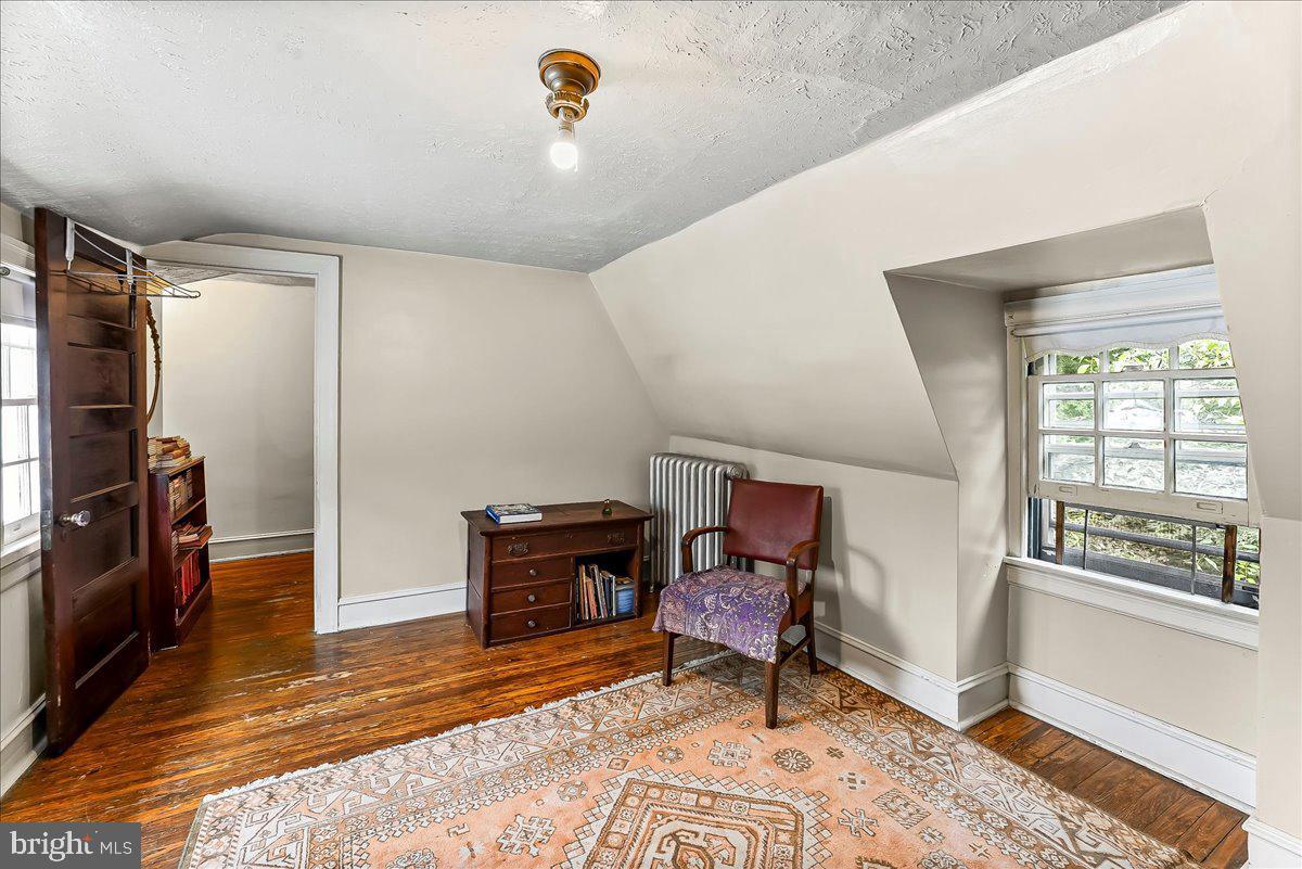 520 Burnham Rd Property Photo 26