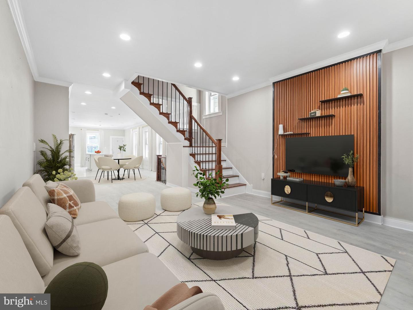 6046 Greenway Ave Property Photo 5