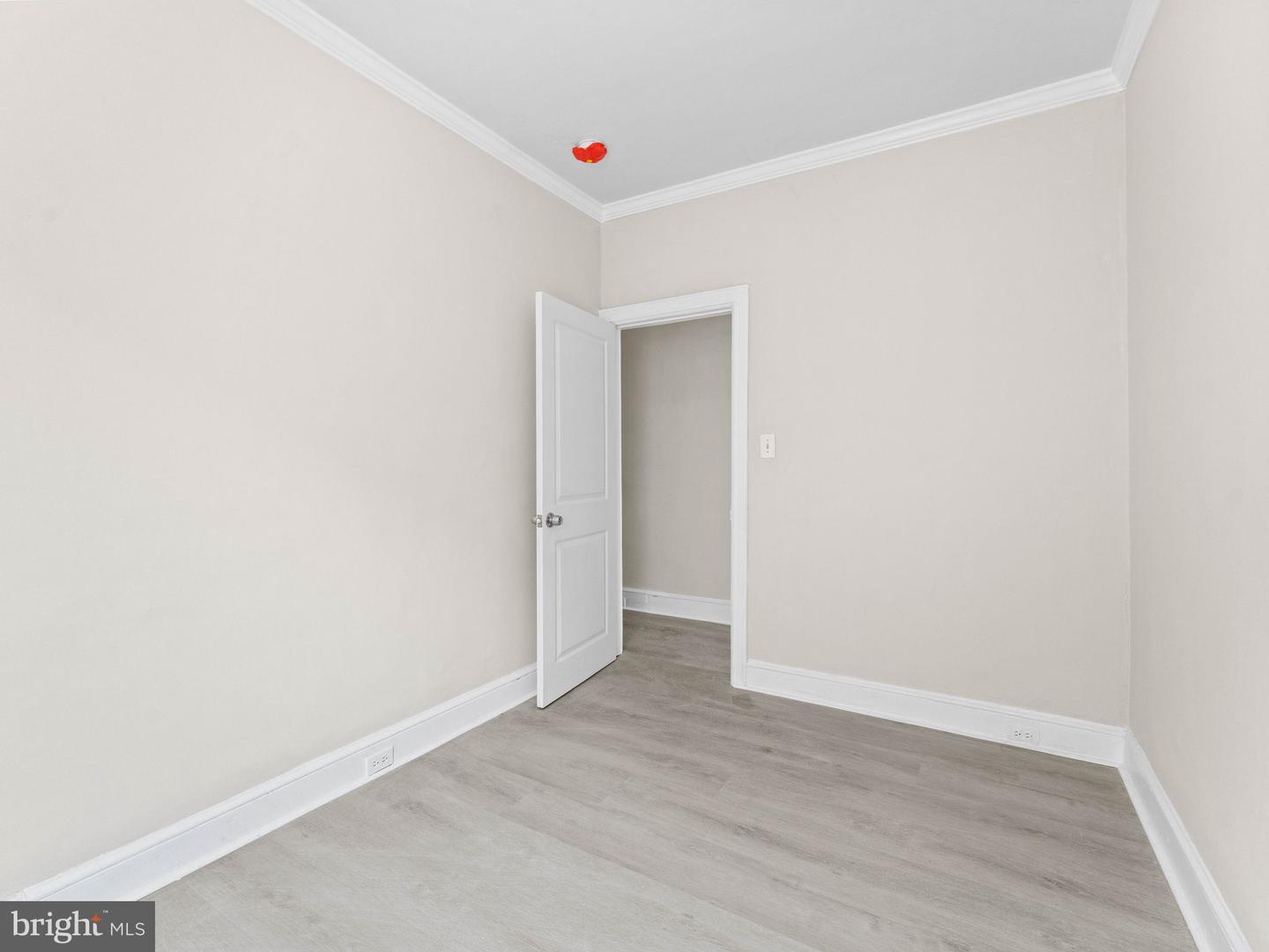 6046 Greenway Ave Property Photo 20