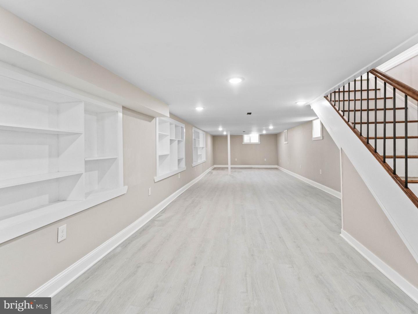 6046 Greenway Ave Property Photo 26