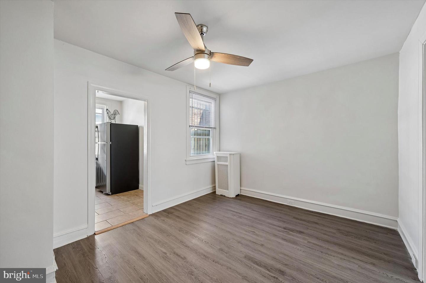 3213 W Hilton Property Photo 4