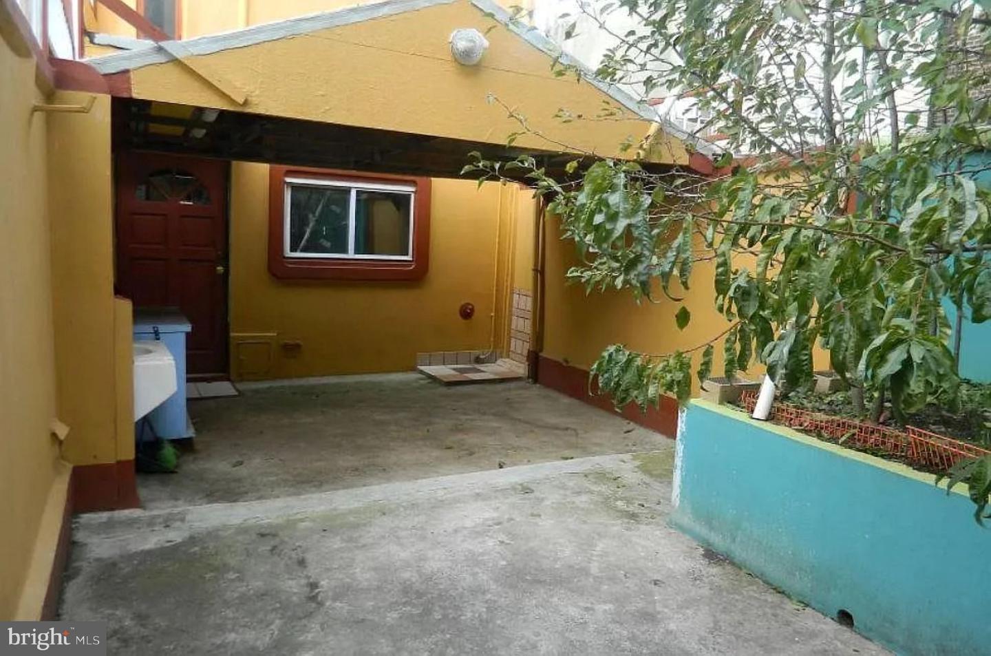 3423 Kip St Property Photo 16