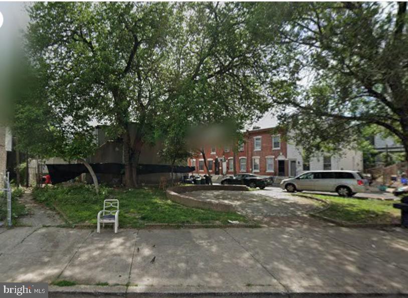 4252-54 N 17TH ST Property Photo 1