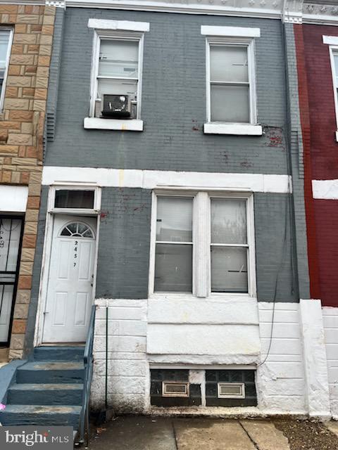 2457 N Gratz St Property Photo 1