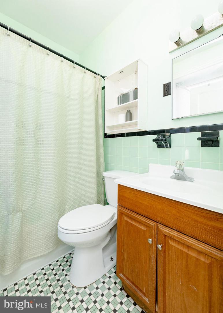 7111 Rising Sun Ave Property Photo 15