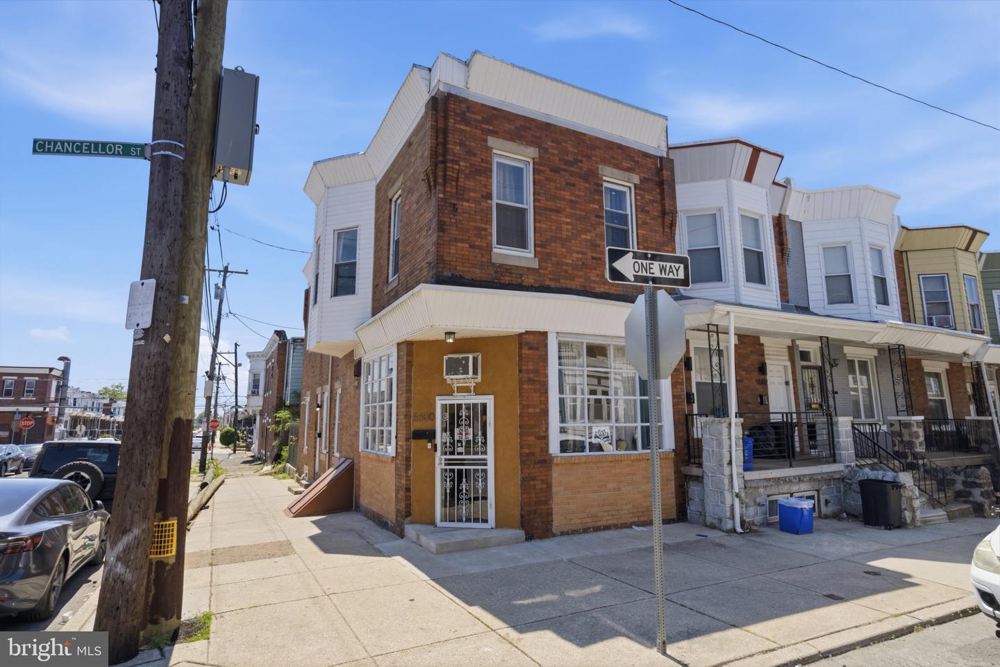 5500 Chancellor St Property Photo 3