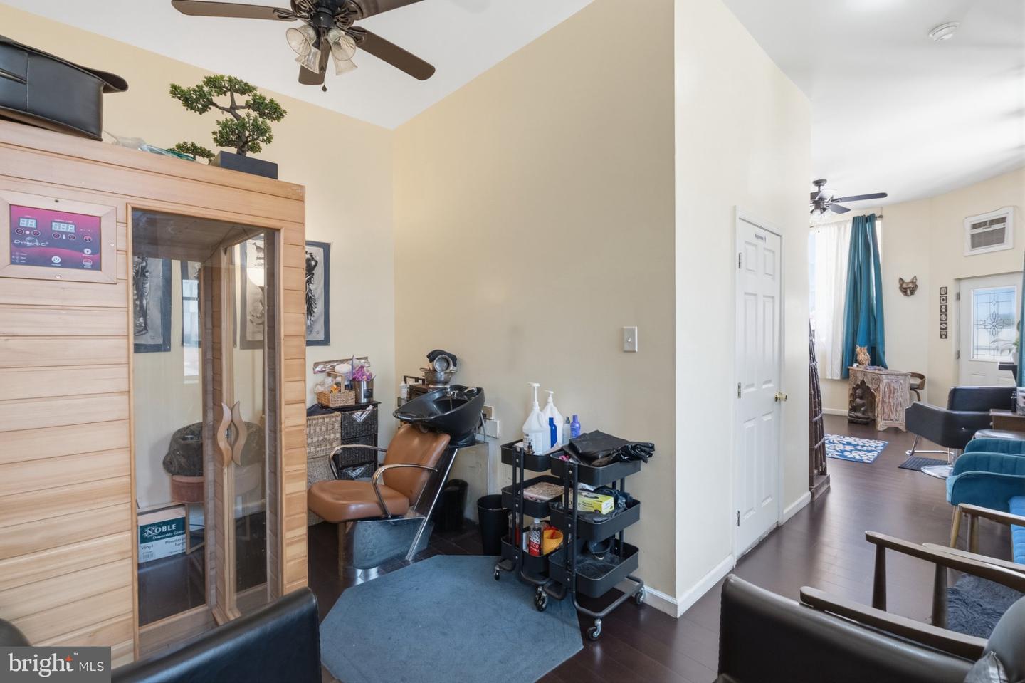 5500 Chancellor St Property Photo 17