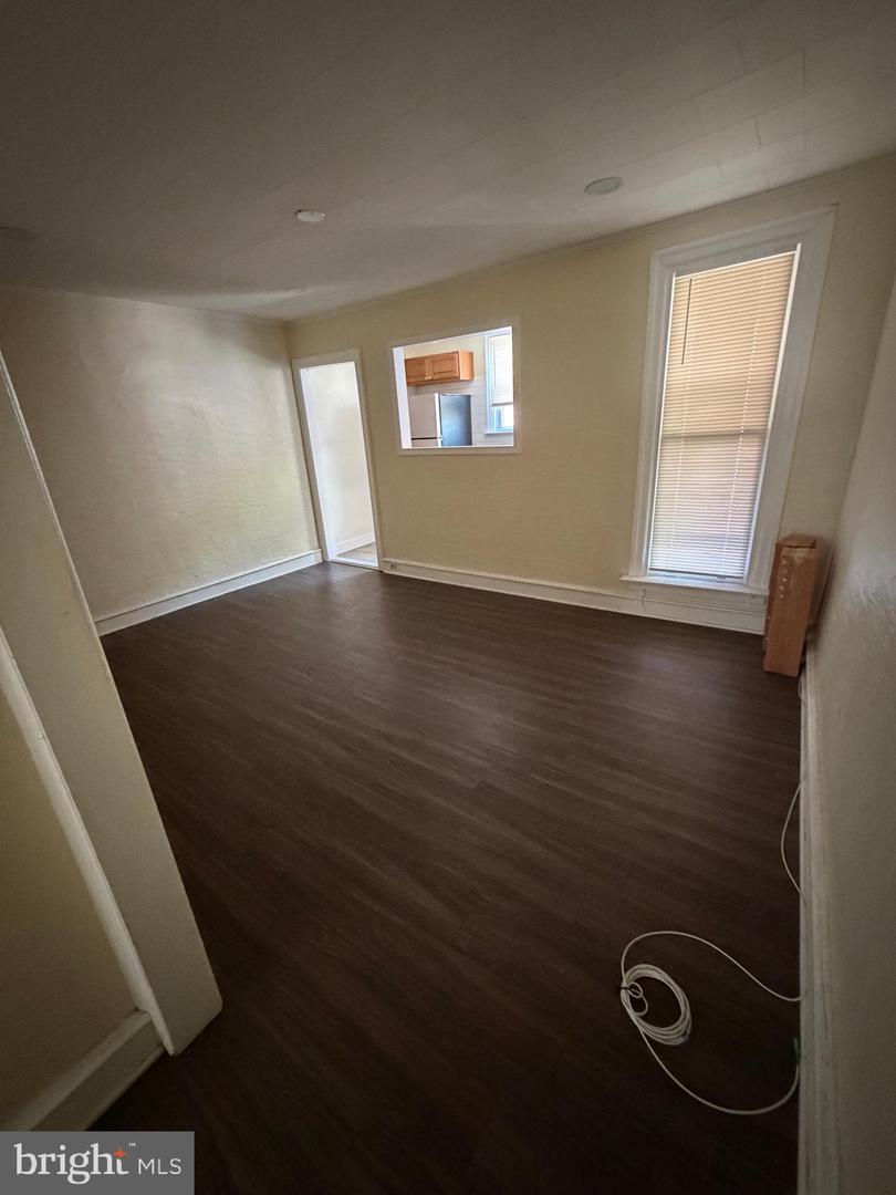 1103-05 Cottman Ave Property Photo 3