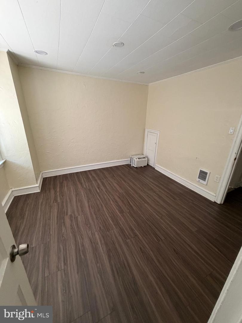 1103-05 Cottman Ave Property Photo 6