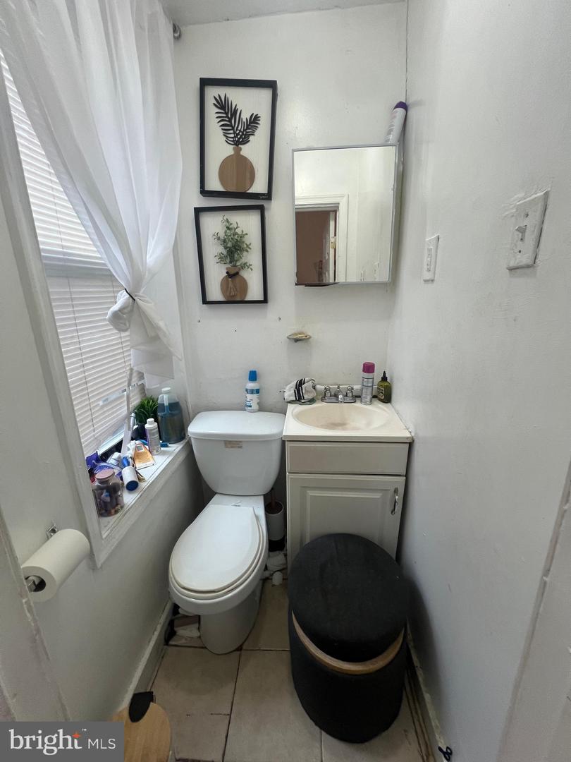2222 Snyder Ave Property Photo 16