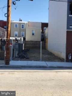 1529 N Orkney St Property Photo 1