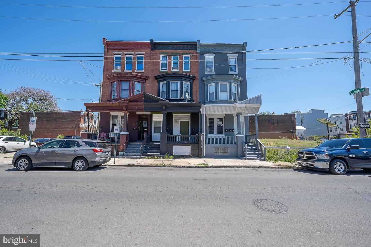 2735 N 13th St Property Photo 32