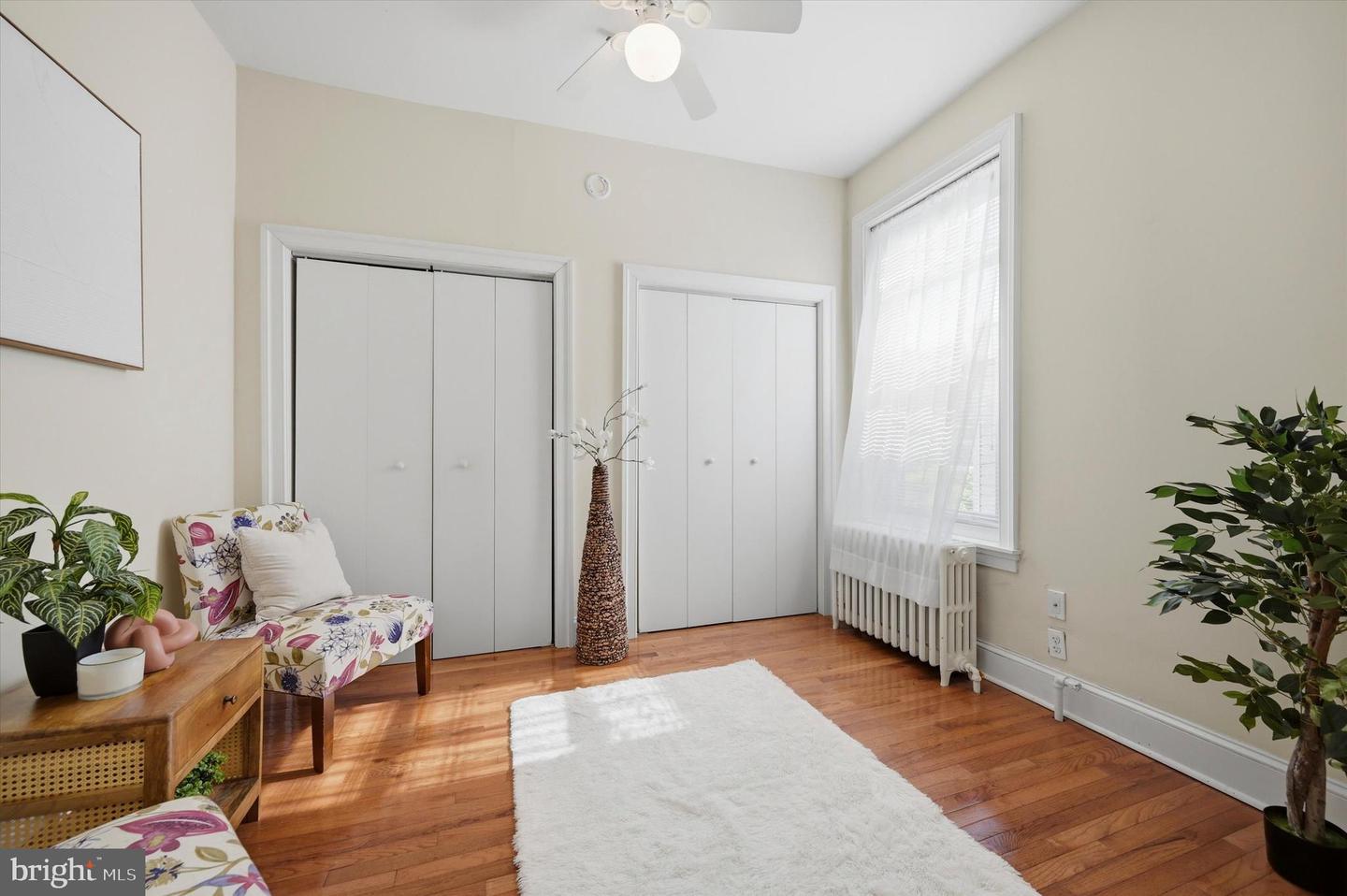 1127 Green St Property Photo 14
