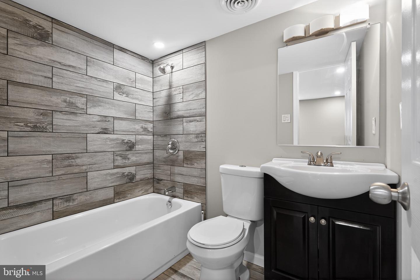 15124 Ina Dr Property Photo 10