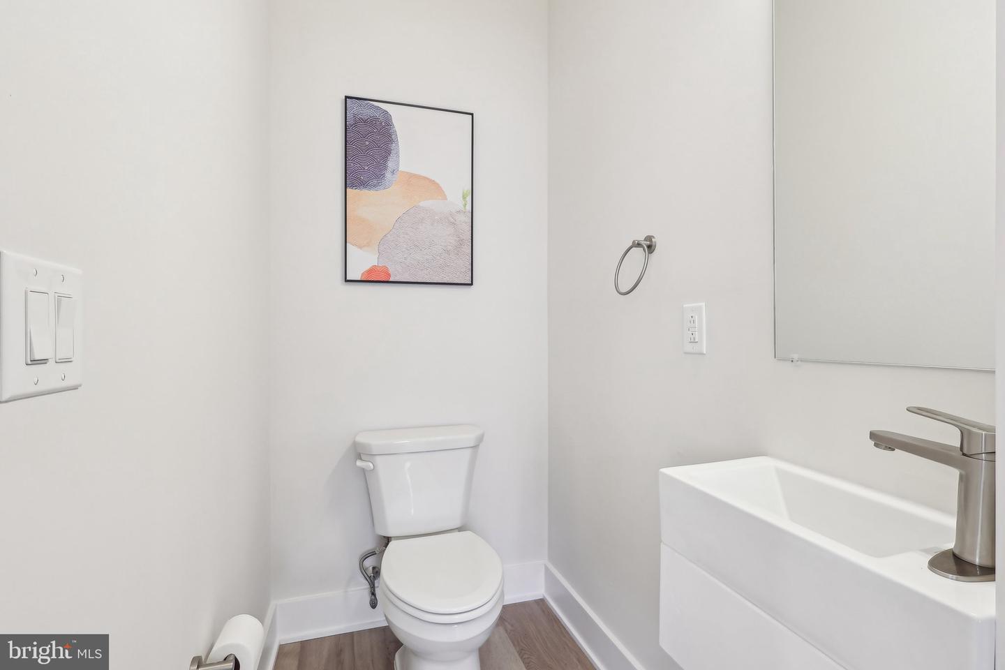 3205 N 35th St #9 Property Photo 18