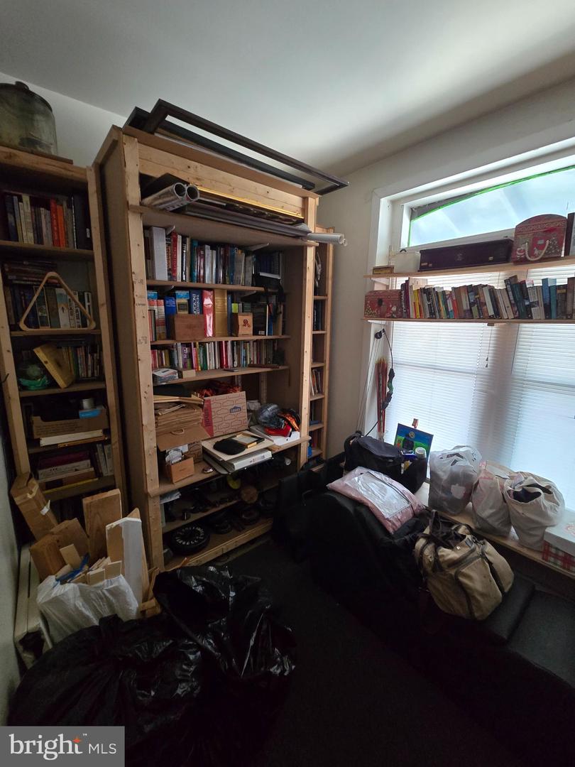 1006 Belmont Ave Property Photo 16