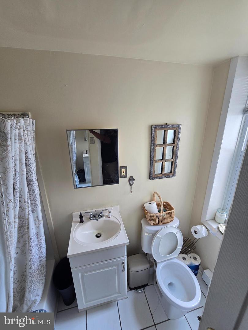 1006 Belmont Ave Property Photo 25