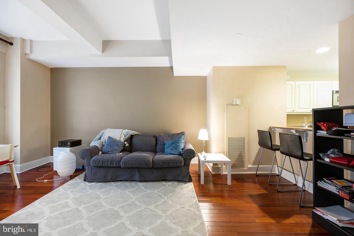 1500 Chestnut St #13e Property Photo 7
