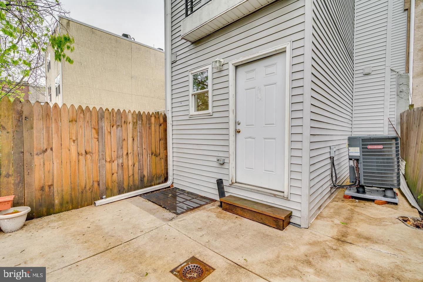 3424 Wallace St Property Photo 10
