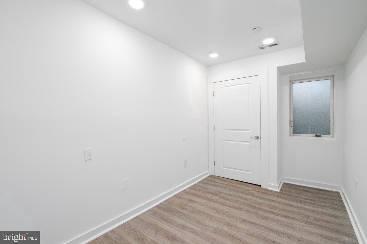 3424 Wallace St Property Photo 24