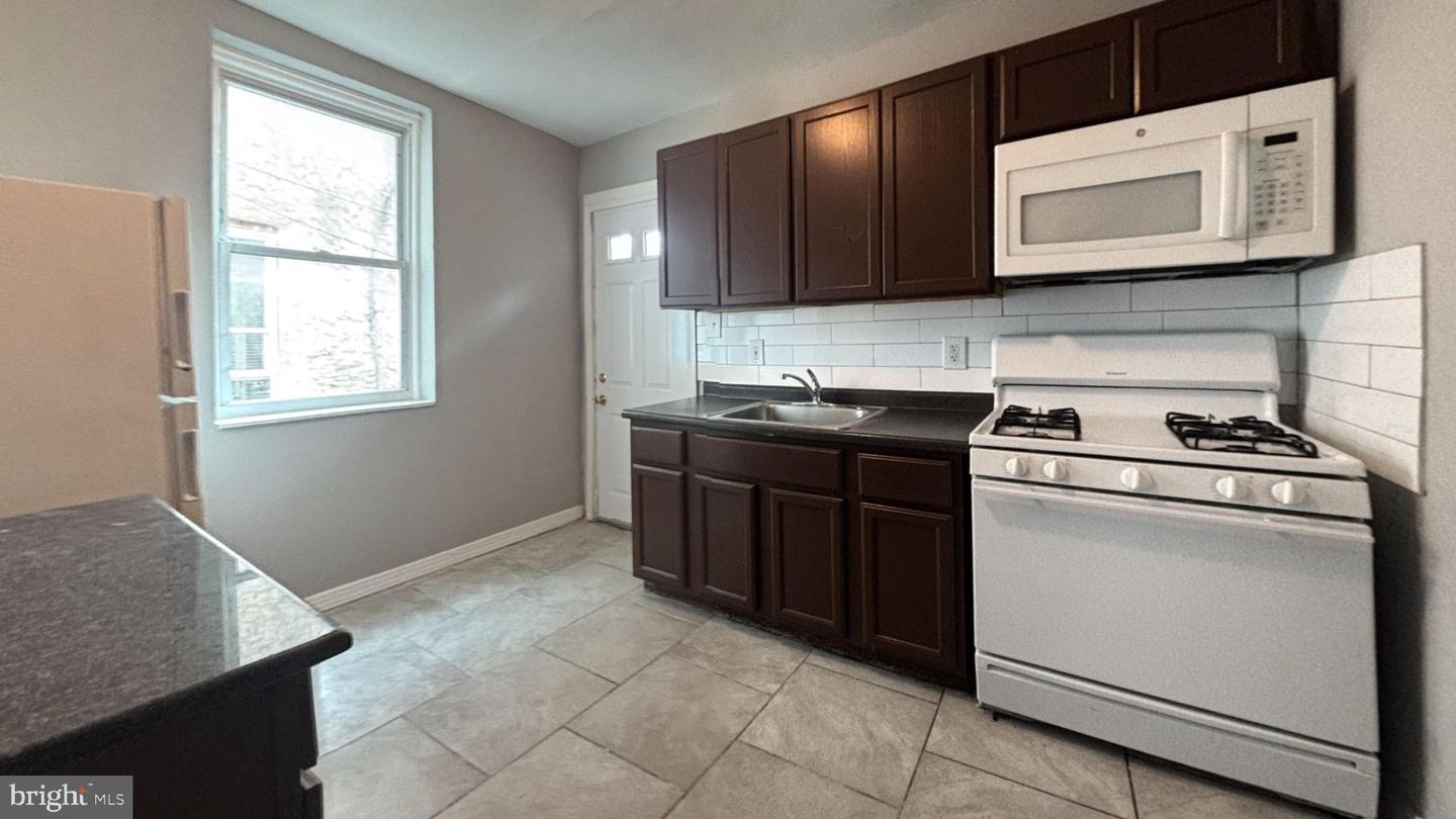 22 Conestoga St Property Photo 12