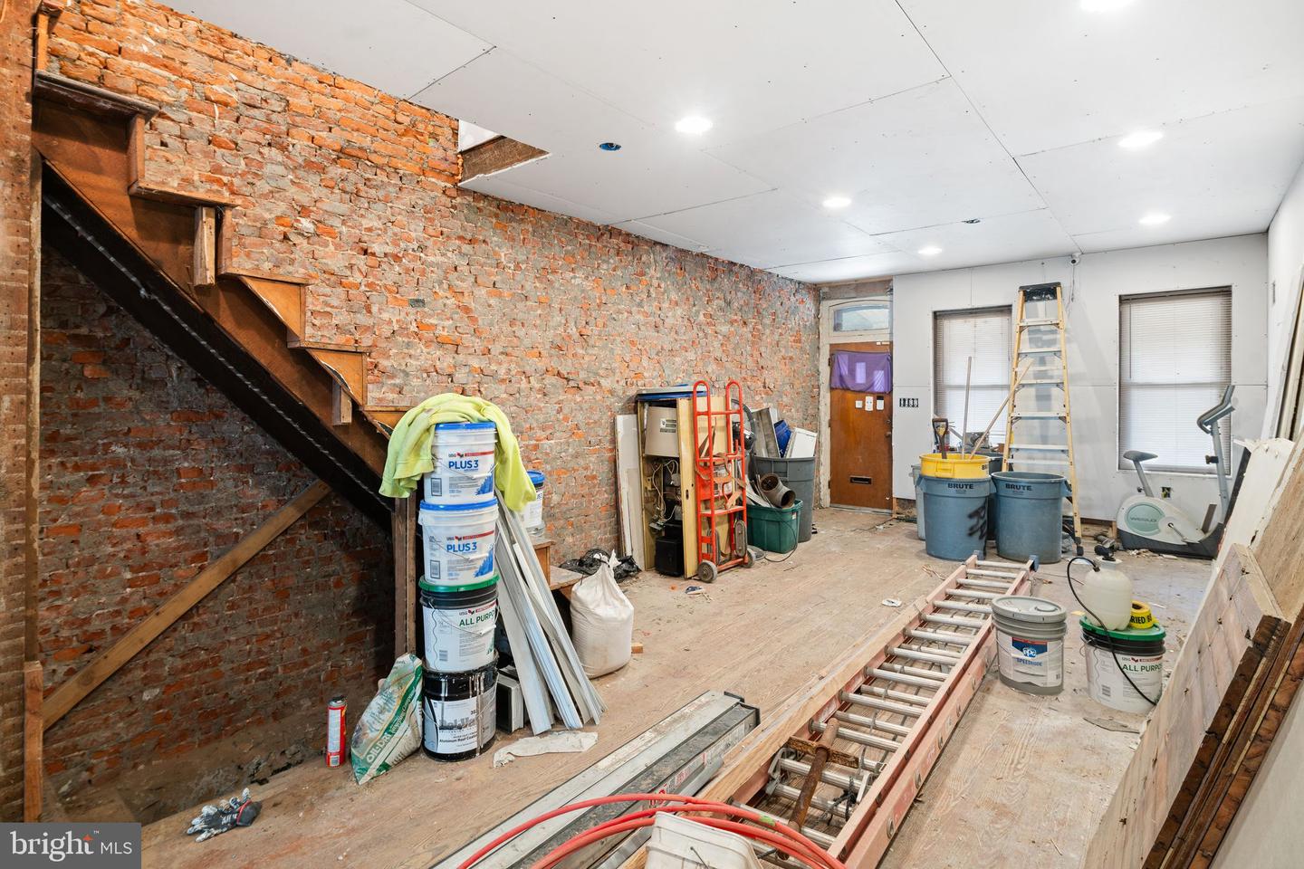 2517 E YORK ST Property Photo 1