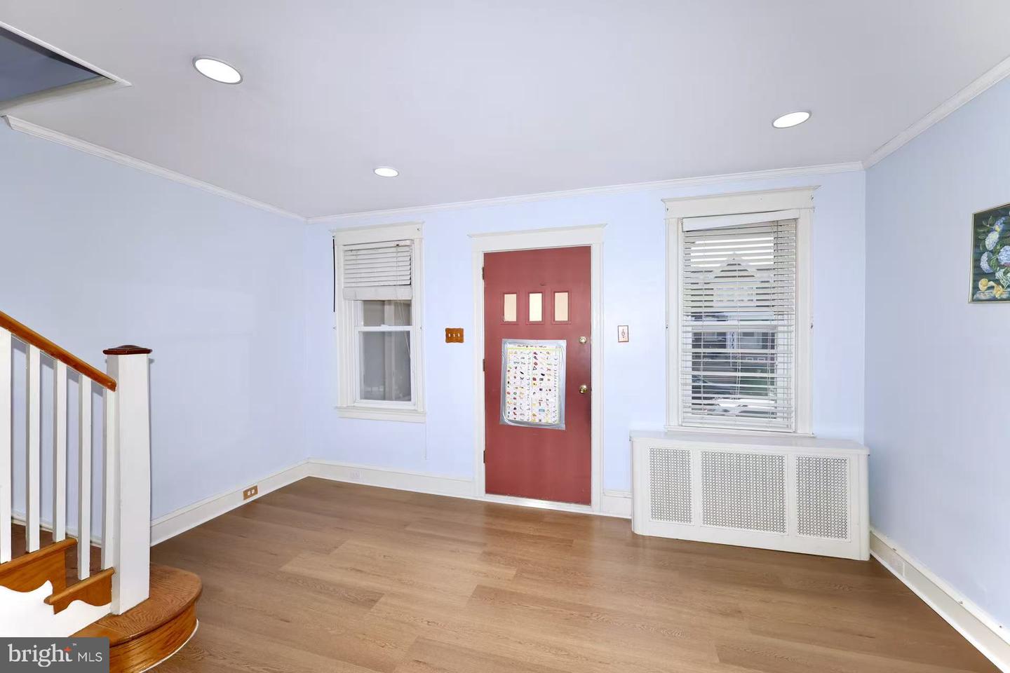 3445 Wellington St Property Photo 4