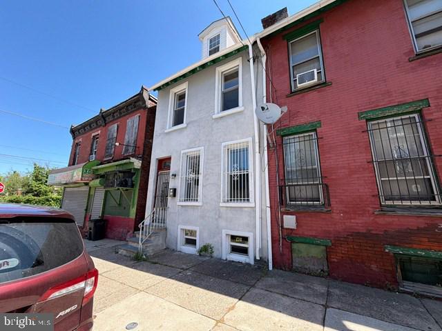 617 N 38TH ST Property Photo 1