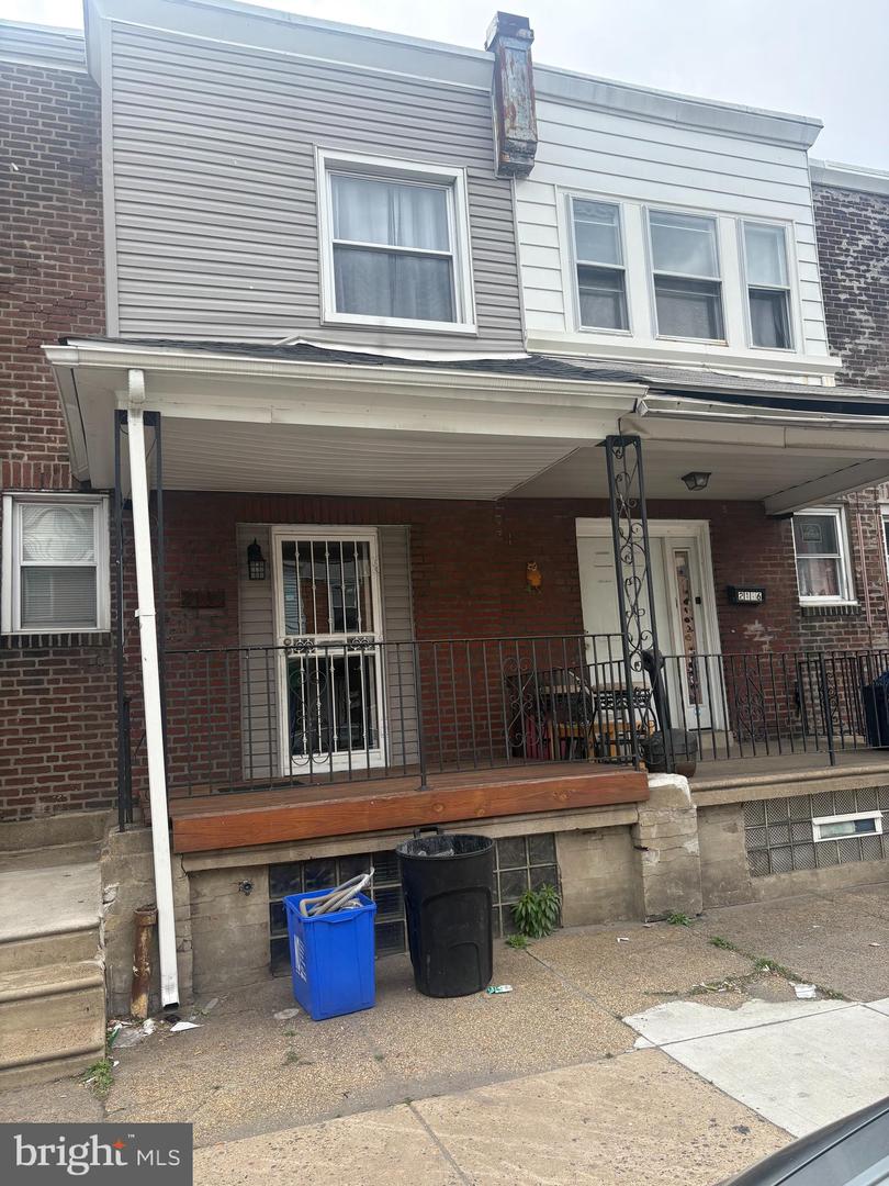 2118 Bridge St Property Photo 1