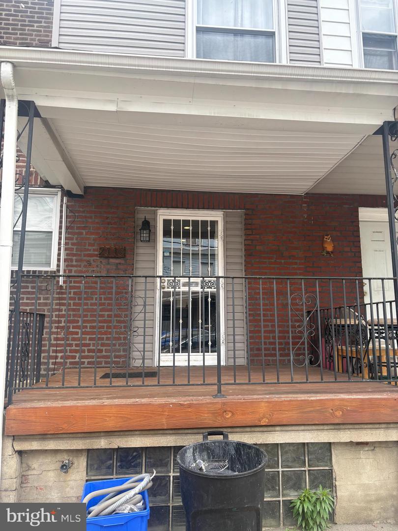 2118 Bridge St Property Photo 2