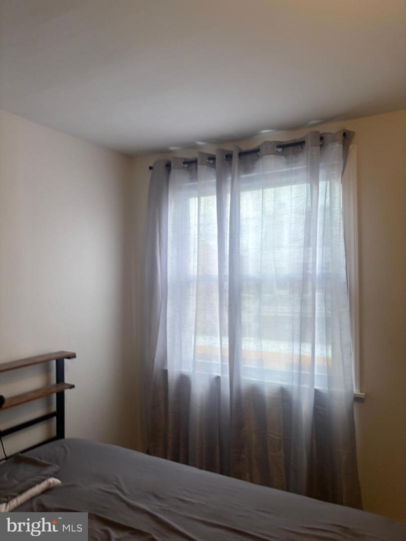 2118 Bridge St Property Photo 16