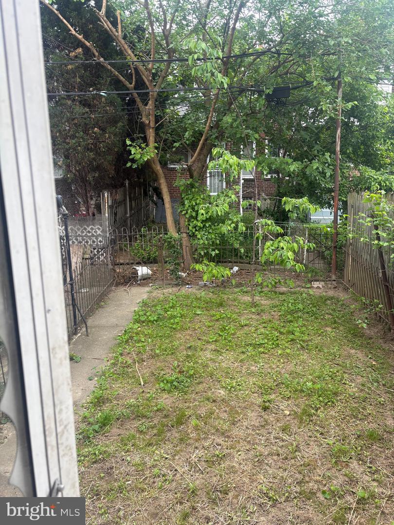 2118 Bridge St Property Photo 36