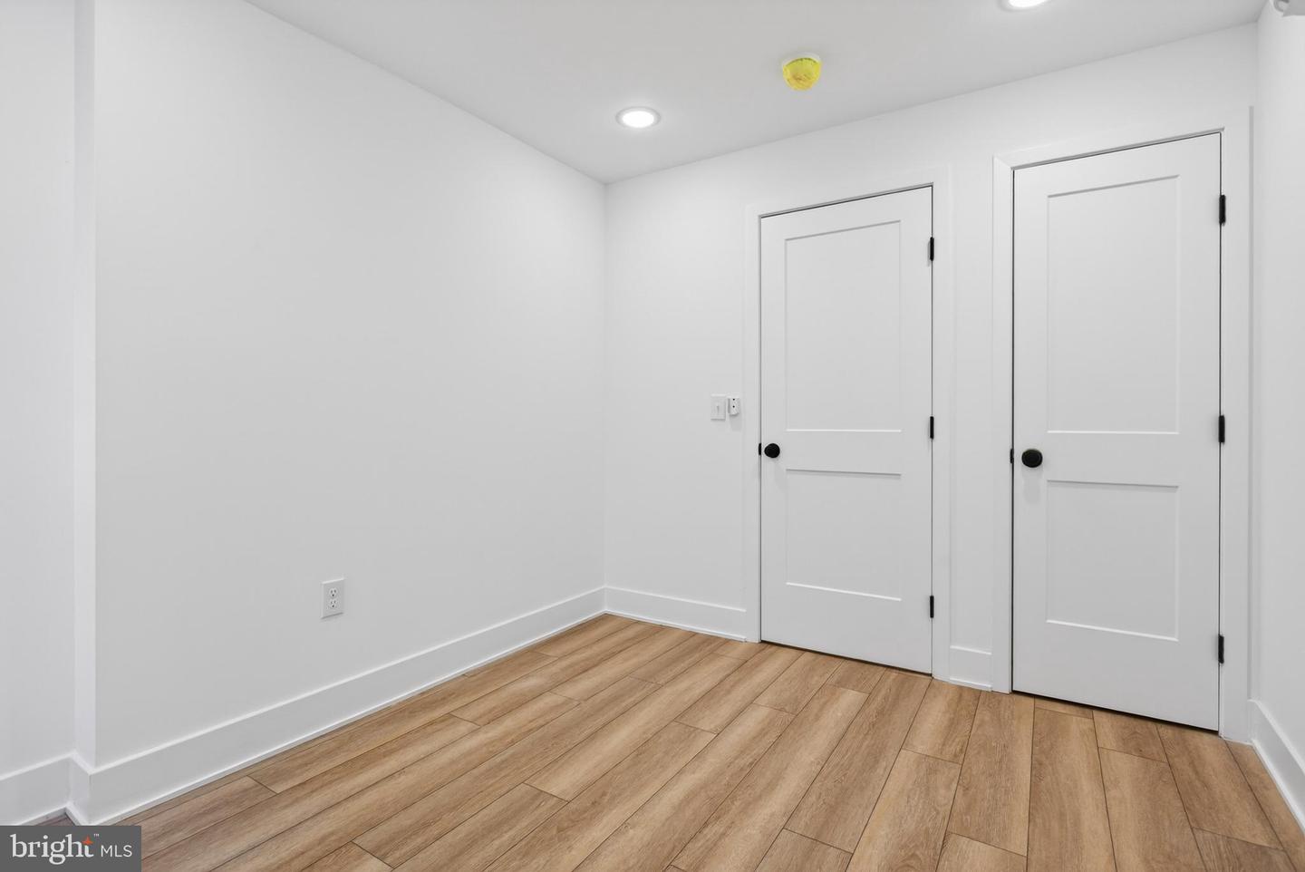 5121 Malcolm St #a Property Photo 12