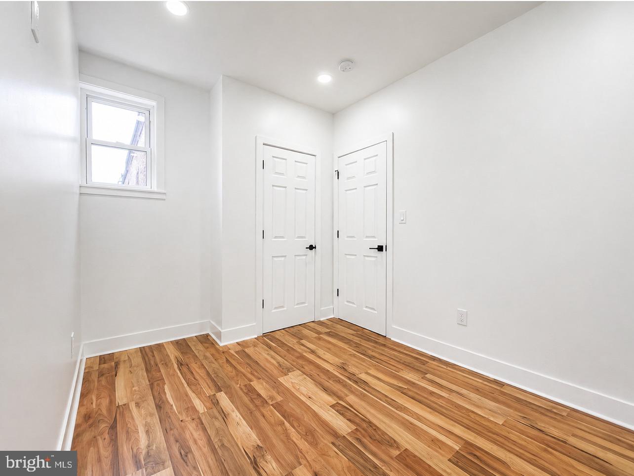 3872 Poplar St Property Photo 17