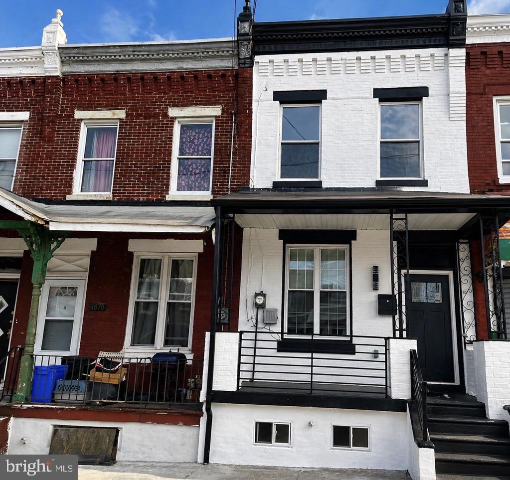 3872 Poplar St Property Photo 23