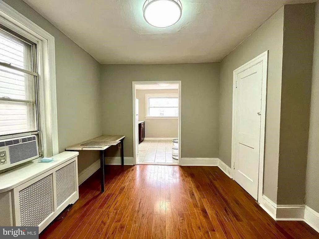 2127 Tasker St #2 Property Photo 2