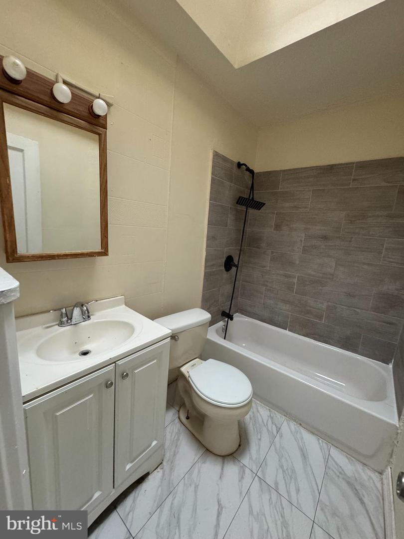 4748 Rorer St Property Photo 5