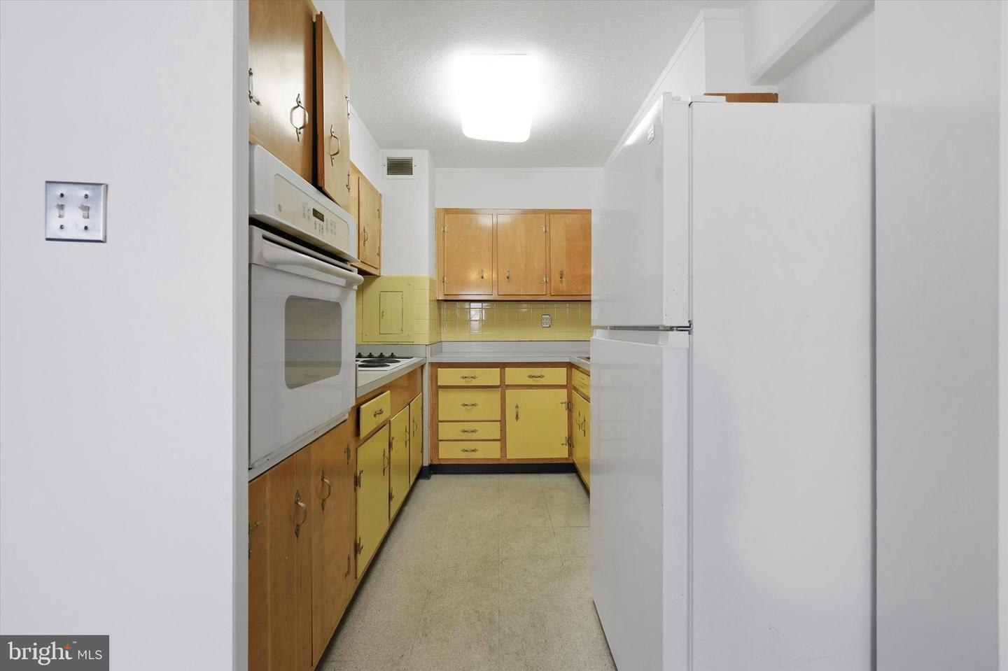 1900 John F Kennedy Blvd #314 Property Photo 16
