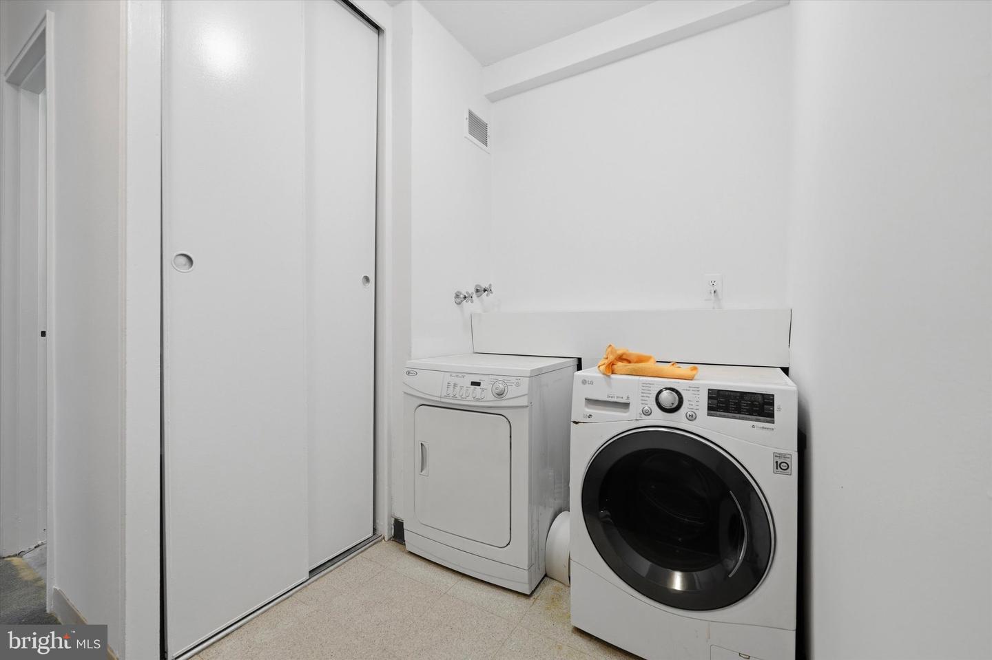 1900 John F Kennedy Blvd #314 Property Photo 21