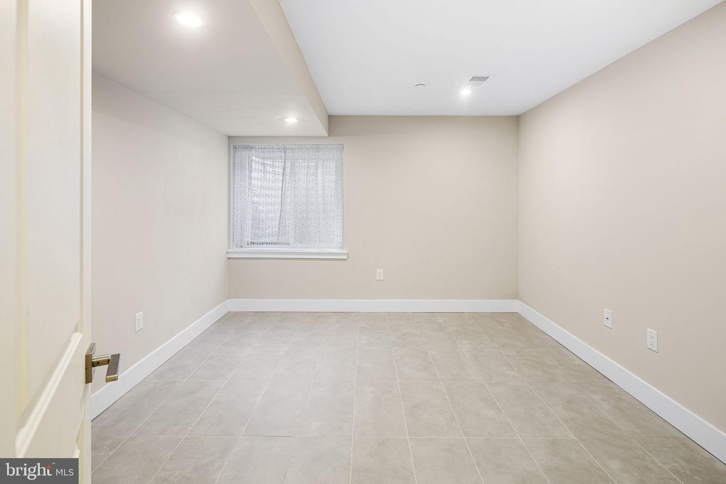 1443 S Colorado St Property Photo 12